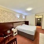 Zen-aeroport 3*