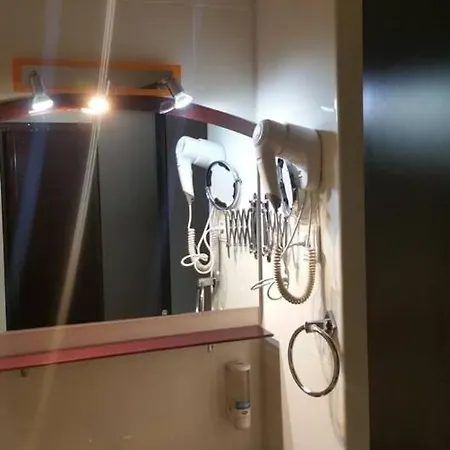 Zen-aeroport 3* 克拉奥华