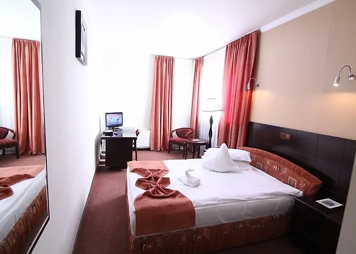 Hotel Zen-aeroport 3*